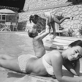 Harold Robbins & Family by Loomis Dean