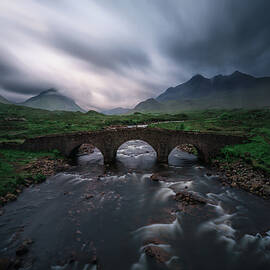 Sligachan Storm. by Juan Pablo De