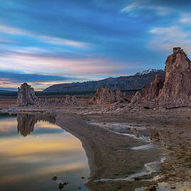 Sunrise at Mono Lake by Ralph Vazquez