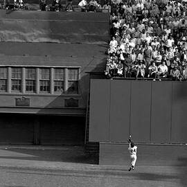 Willie Mays Makes His Famous Catch Off by New York Daily News Archive